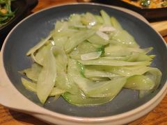 干椒蒜香炒佛手瓜-云海肴·汽锅鸡·云南菜(天津国金汇店)