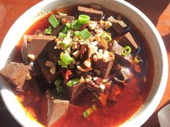 -炉小二铜锅牛蛙•川湘菜(三里屯店)