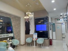 -维乐口腔(美维云门诊陆家嘴店)