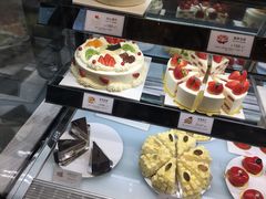 -罗森尼娜(德思勤店)