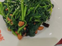 果仁菠菜-秦香陕西食府(华贸天地店)