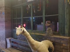 -百里峡七彩艺术小镇