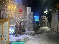 -暴风岛沉浸式体验馆(百联世纪店)