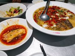-姚姚酸菜鱼·金戈戈香港豉油鸡(喜荟城联名店)
