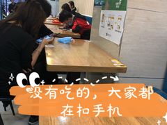 大堂-螺小胖柳州螺蛳粉(钟楼总店)