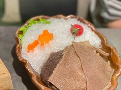 -湊湊火锅·茶憩(杭州湖滨银泰in77店)