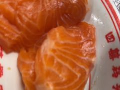 -四囍码头海鲜烧烤自助火锅(外滩南京东路悦荟广场店)