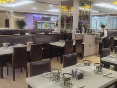 -腾阁自助餐厅(朝林广场店)