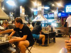 -马路牙子烧烤音乐酒馆(望京店)