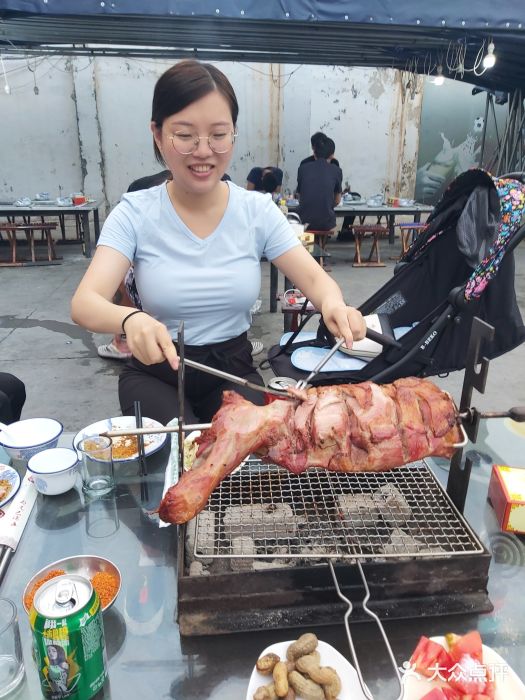 迎燕阁烤羊腿(二环南路店)图片