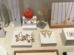 -LADY FAFA(巨鹿路陕西南路路口店)