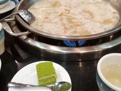 -老来福·非遗酸汤兔(凯旋路店)