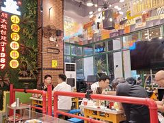 -钢管厂五区小郡肝串串香火锅(梅川路店)