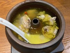 -云海肴·汽锅鸡·云南菜(天山百盛优客店)