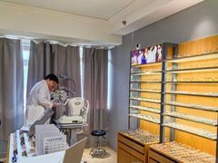 -优医视平价眼镜蔡司依视路折扣工厂店(德胜门店)