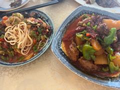 新疆大盘鸡-维吾尔餐厅(宜山路店)