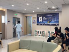 -上海大学附属上海和平眼科医院