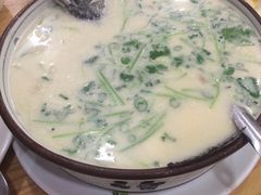 -一鸣蒸汽石锅鱼 Yiming Steamed Stonepot Fish