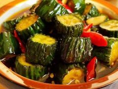 双茸酱黄瓜-万鑫鸡翅