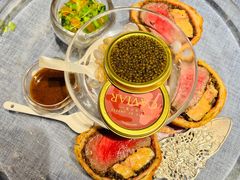 惠灵顿牛排-弦月窗LUNETTE BY AMANDA(复兴路店)