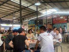 大堂-五七小李子油焖大虾(总店)