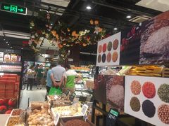 -盒马鲜生(红莲店)