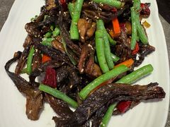 干煸豆角鹿茸菌-闫府私房菜·百年鲁菜(恒隆店)