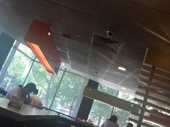 -麦当劳(南京路2店)