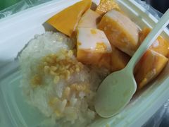 -陈记甜品窝(中山北路店)