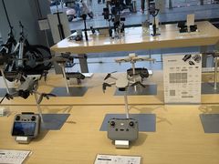 -DJI大疆(深圳华强北曼哈授权体验店)