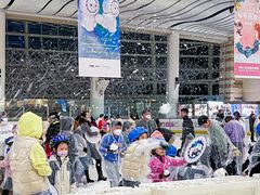 -冰纷万象滑冰场(沈阳万象城店)