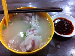 -雷祖芳老妈蹄花店