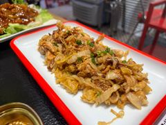 招牌酸菜猪五花肉-北京小炮儿炙子烤肉·铜锅涮肉(珠江路店)