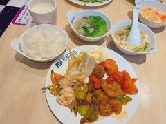-梦航彩虹之约自助餐厅(华府天地店)