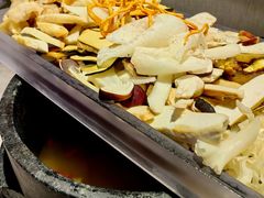 -野·大山里野生菌石锅土鸡(益田假日店)