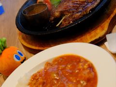 -玛格萝妮比萨屋(四平店)