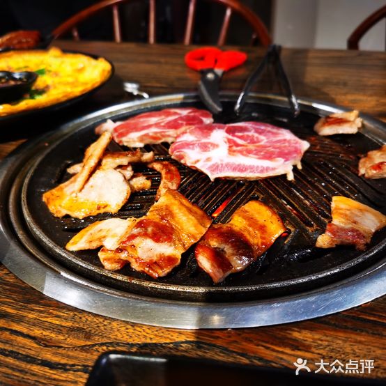 百年之客韩国正宗烤肉(新北万达店)
