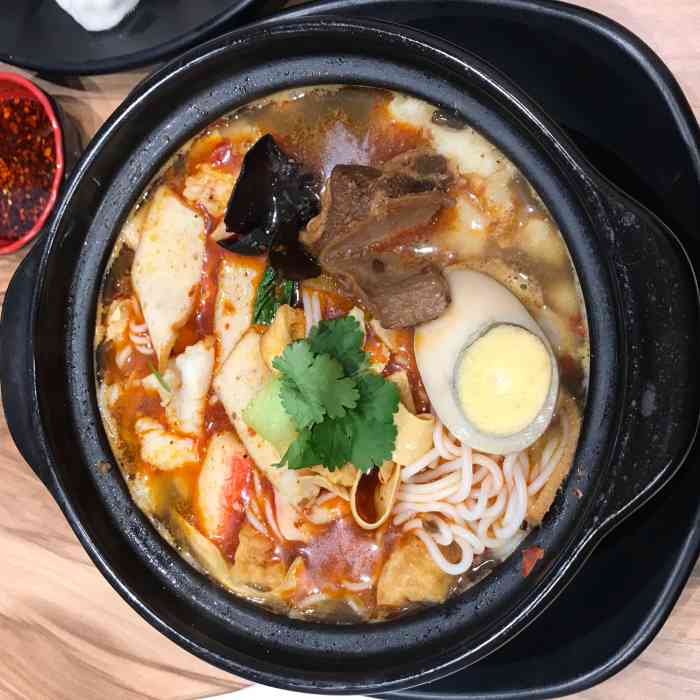 先说菜品 个人觉得味道挺不错的  「辣砂锅米线」全称是火锅砂锅米线