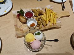 -菲滋意式餐厅(富阳东方茂店)