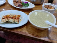 小米稀饭-三羊居食府(文艺路店)