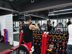 -坚果健身24小时工作室(定西路店)