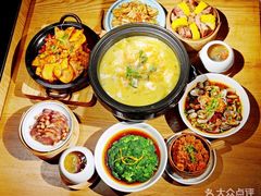 -九锅一堂酸菜鱼(新南凯德直营店)