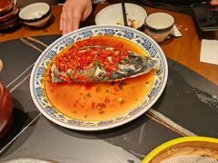 剁椒蒸大鱼头-八碗湘长沙市井菜(坡子街店)