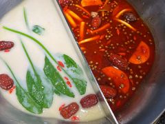 -湊湊火锅·茶憩(南京东路悦荟店)