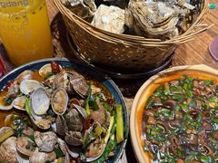 -蚝堡海鲜·威海菜·海肠捞饭·烧烤·亚洲吃蚝公司(幸福门店)