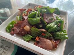 -罗氏豆花饭庄·川菜·土火锅·豆花(卡都花苑店)