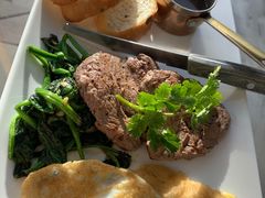 特级21天排酸牛排双煎蛋-The Rug Cafe(王府中环店)