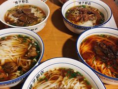 -矮子粉店1985·长沙米粉(湘春路店)