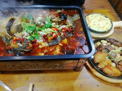 -老东镇啤酒屋海鲜加工·蒸汽海鲜·海鲜烧烤(台东店)