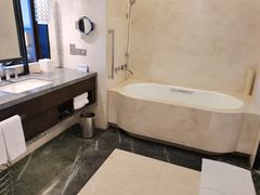 -舟山希尔顿酒店